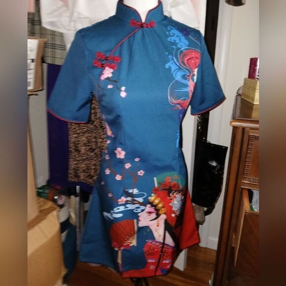 Elegant Blue Dragon Print Mini Dress - Picture 4 of 13